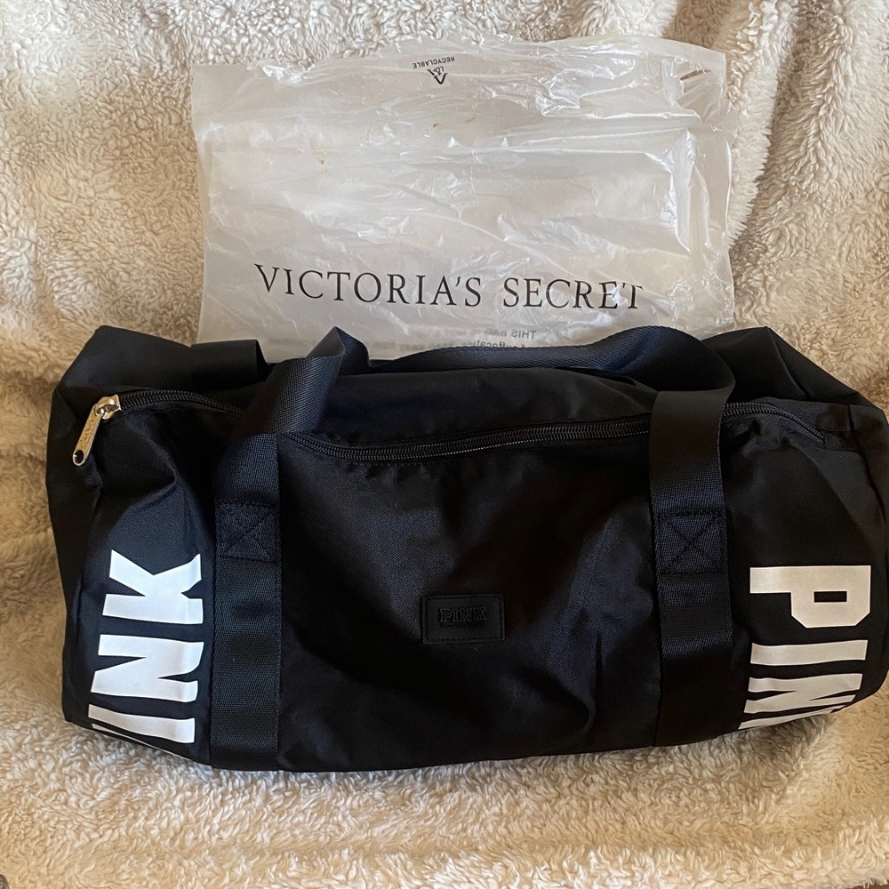 💝💗💓PINK Victoria's Secret Black Duffel